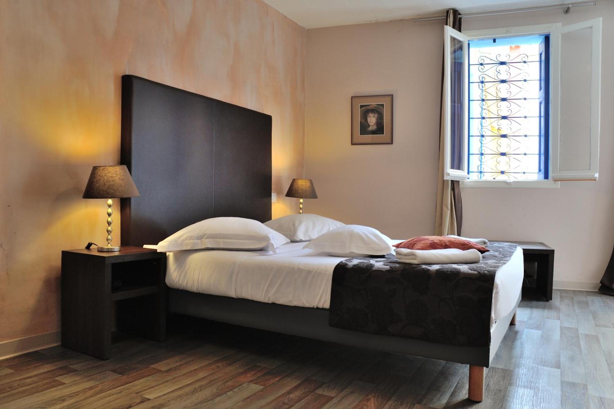 טוייר Hotel Restaurant Cortie מראה חיצוני תמונה