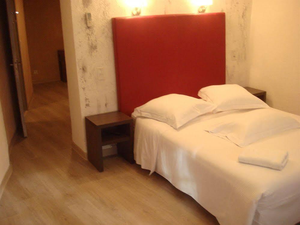 טוייר Hotel Restaurant Cortie מראה חיצוני תמונה