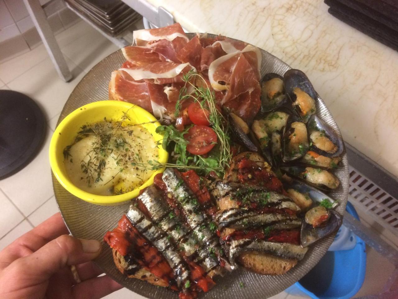 טוייר Hotel Restaurant Cortie מראה חיצוני תמונה